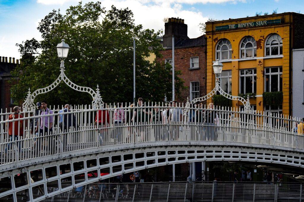the ha'penny bridge, bridge, footbridge, dublin, ireland, dublin, dublin, dublin, dublin, dublin